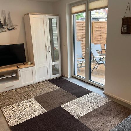 Ferienwohnung Nora Mit Blick Auf Den Ribnitzer See Экстерьер фото
